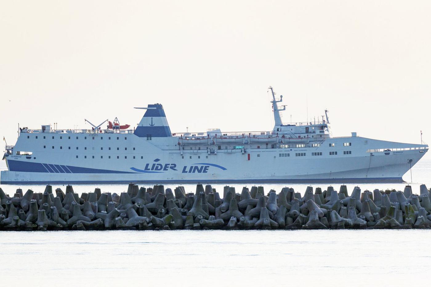 Пассажиры застрявшего в Сочи парома Seabridge заявили, что планируют уплыть в Трабзон
