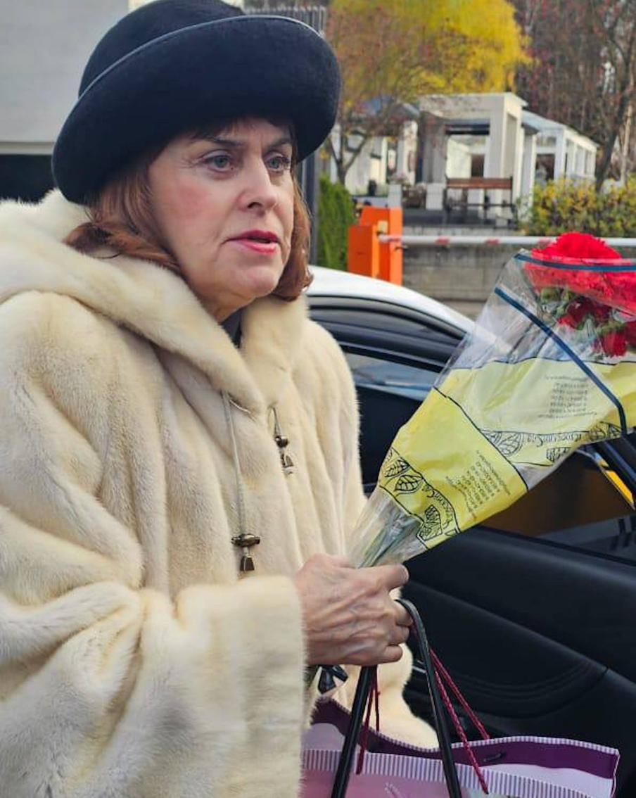 Знаменитости у гроба Юрия Николаева.