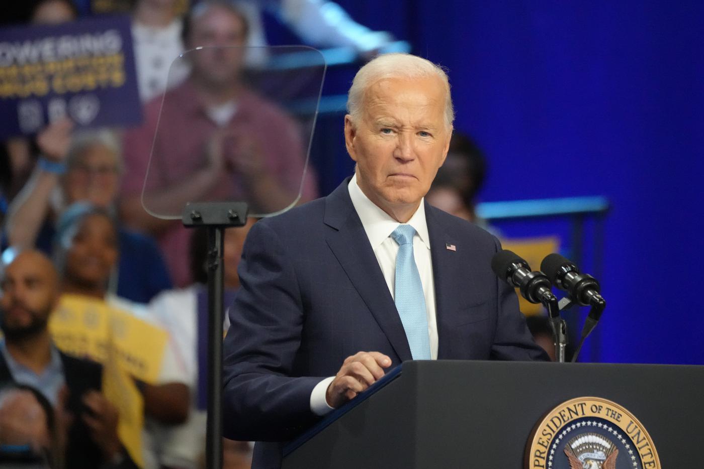 Экс-президент США Джо Байден раскритиковал политику республиканца Трампа