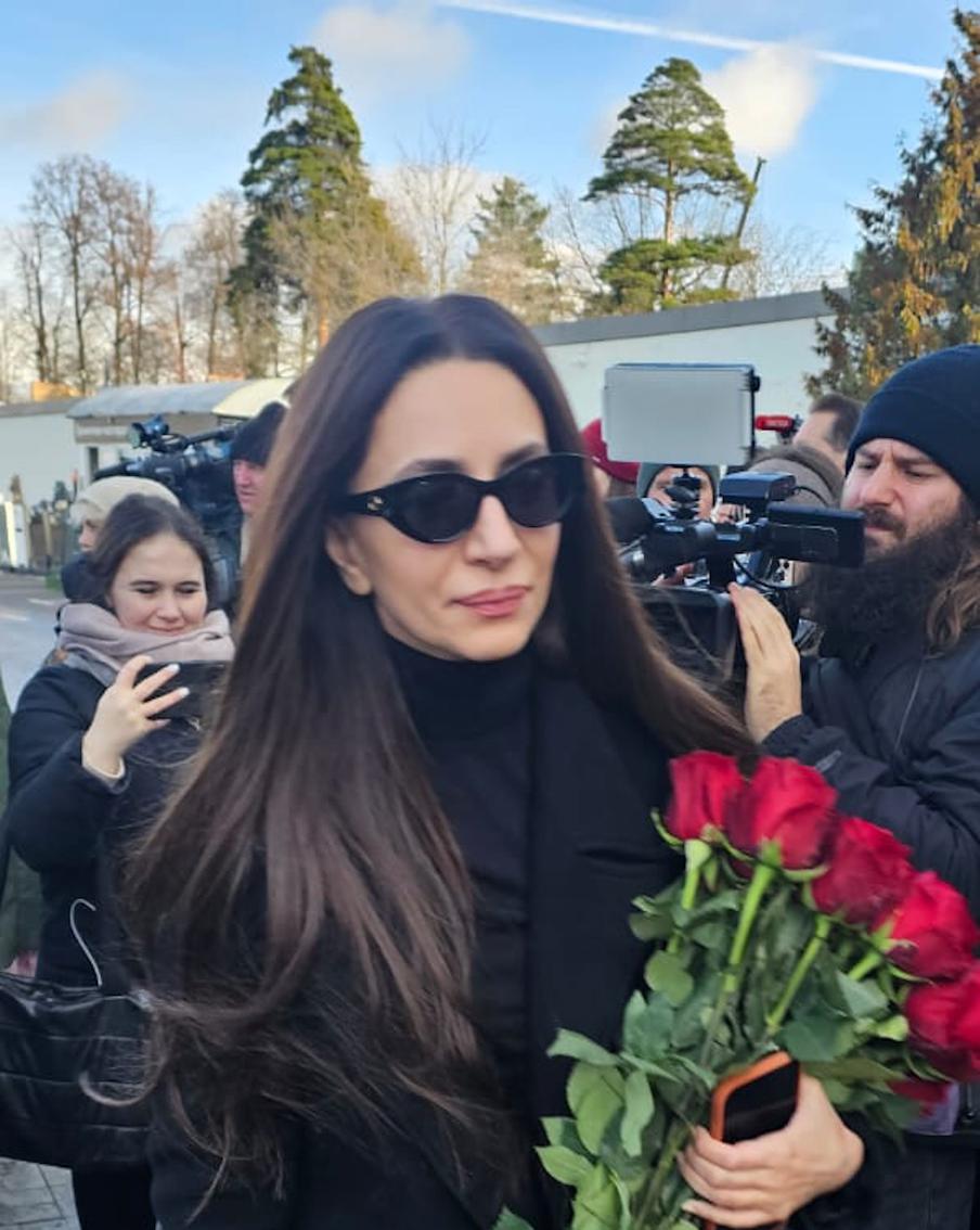 Певица Зара.