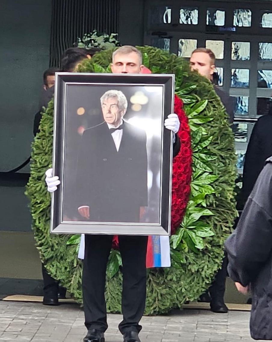 Прощание с Юрием Николаевым.