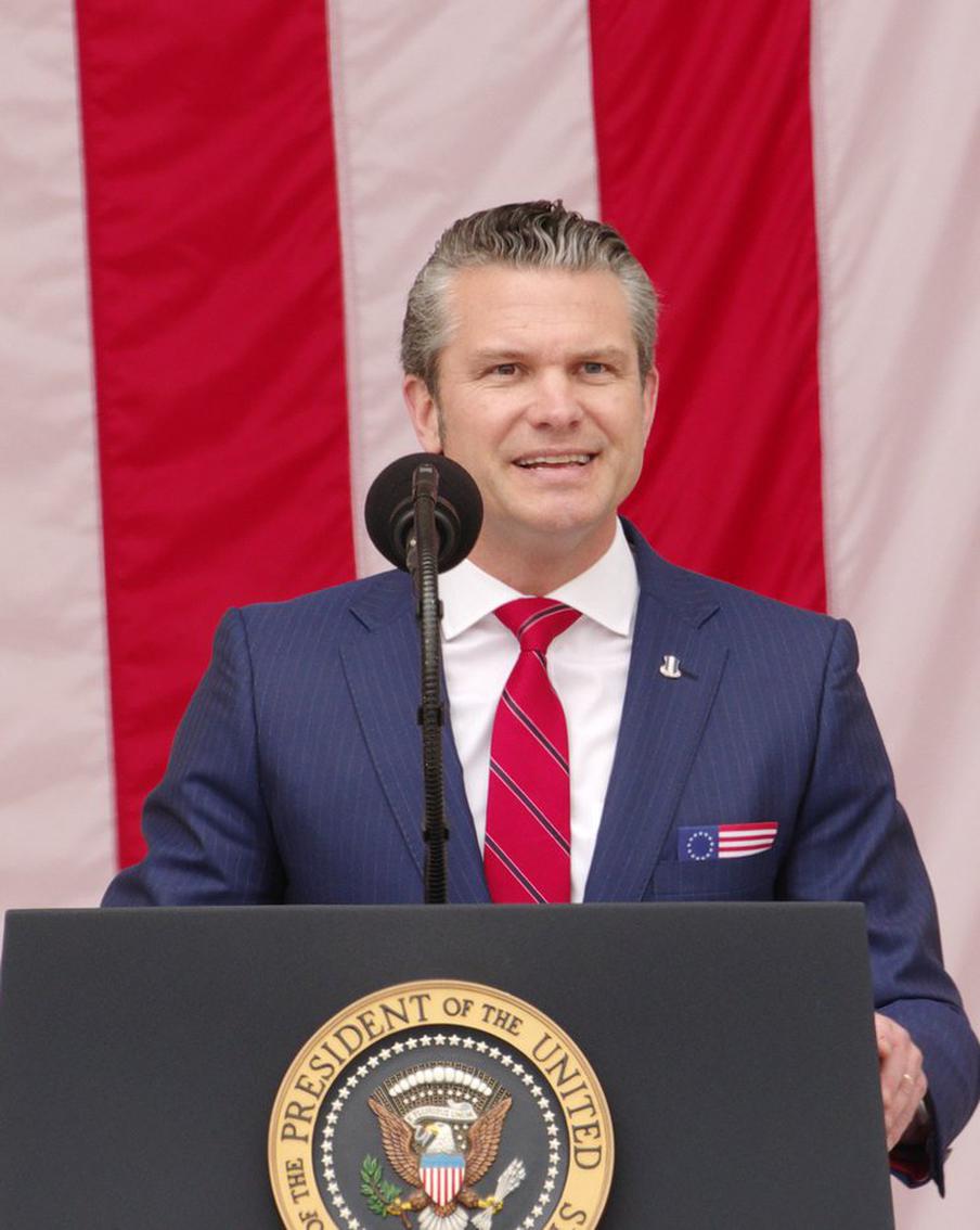 Глава Пентагона почувствовал, что угрозы растут: как прошёл очередной день украинского кризиса