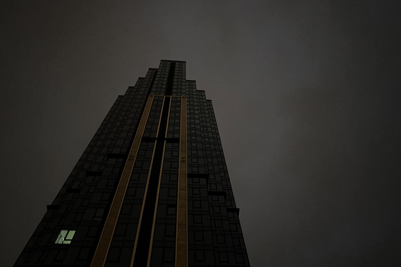 В нескольких регионах Украины введены массовые отключения электричества