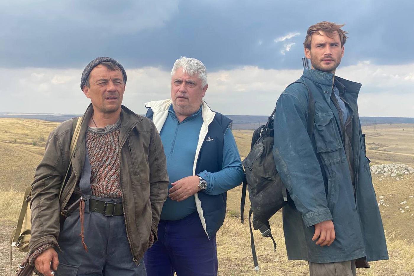 Сергей Члиянц и актёры Олег Васильков и Даниил Феофанов на съёмках картины "Ветер".