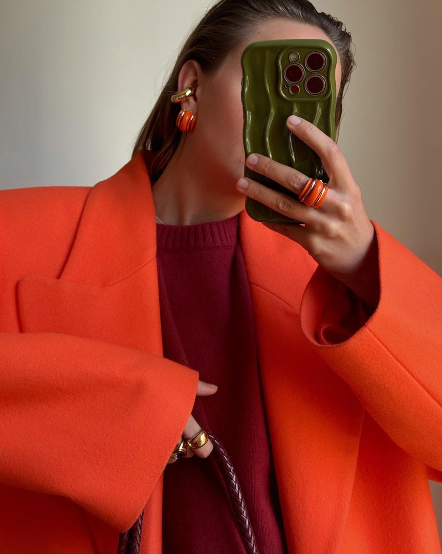 Тренд на оранжевый: энергия цвета и новый символ оптимизма