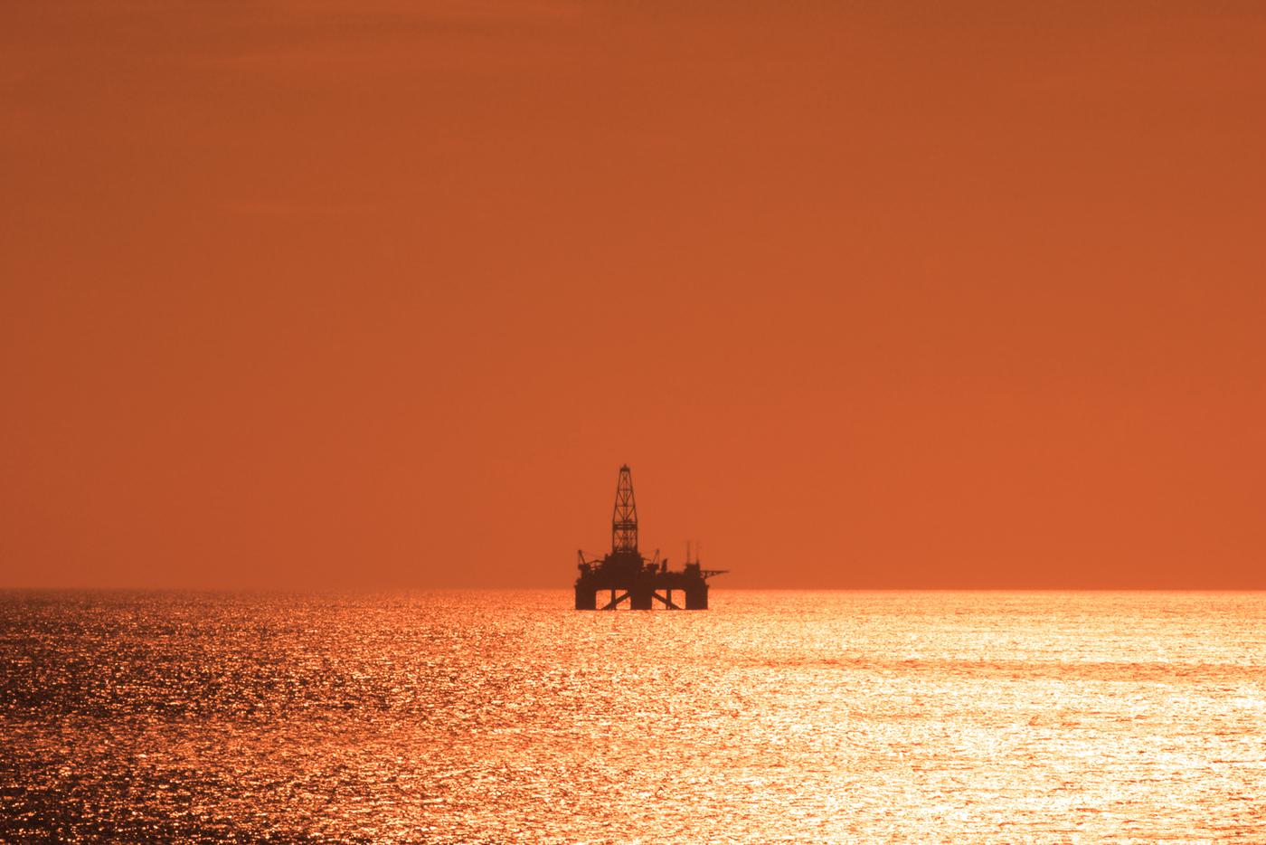 MWM: Великобритания готовится к рейдам и захватам нефтяных вышек у берегов РФ