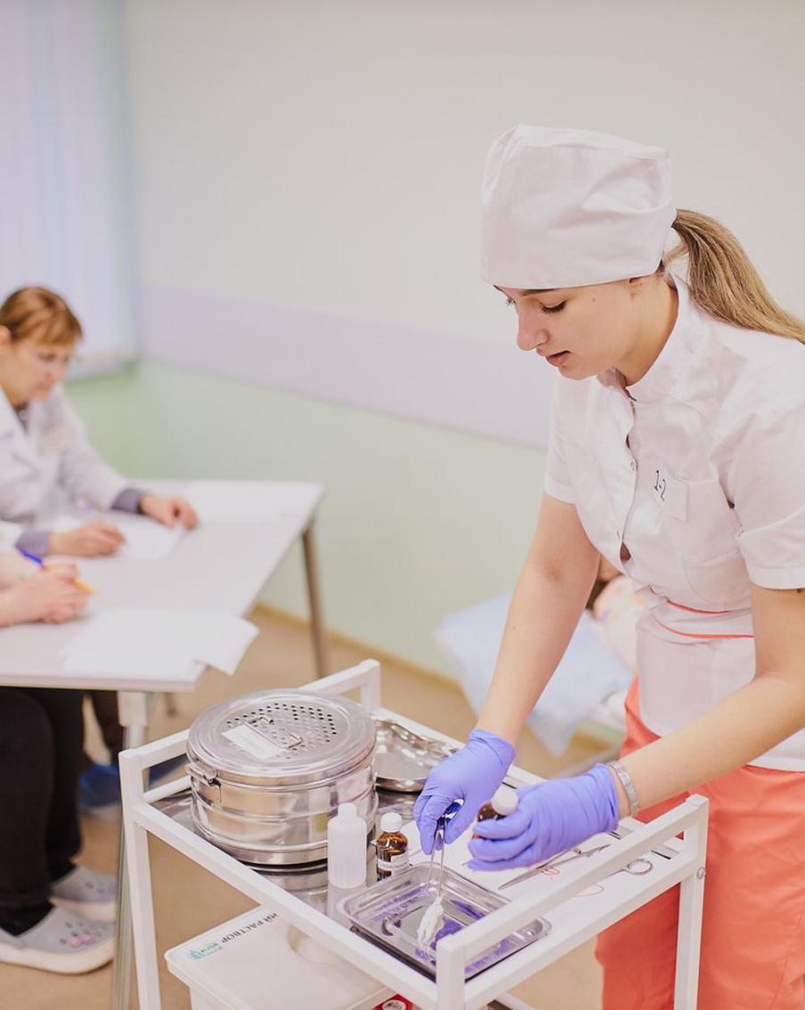 Госдума приняла закон о целевом обучении студентов-медиков, учащихся на бюджете