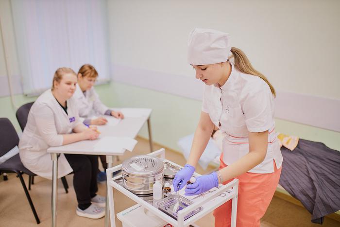 Госдума приняла закон о целевом обучении студентов-медиков, учащихся на бюджете