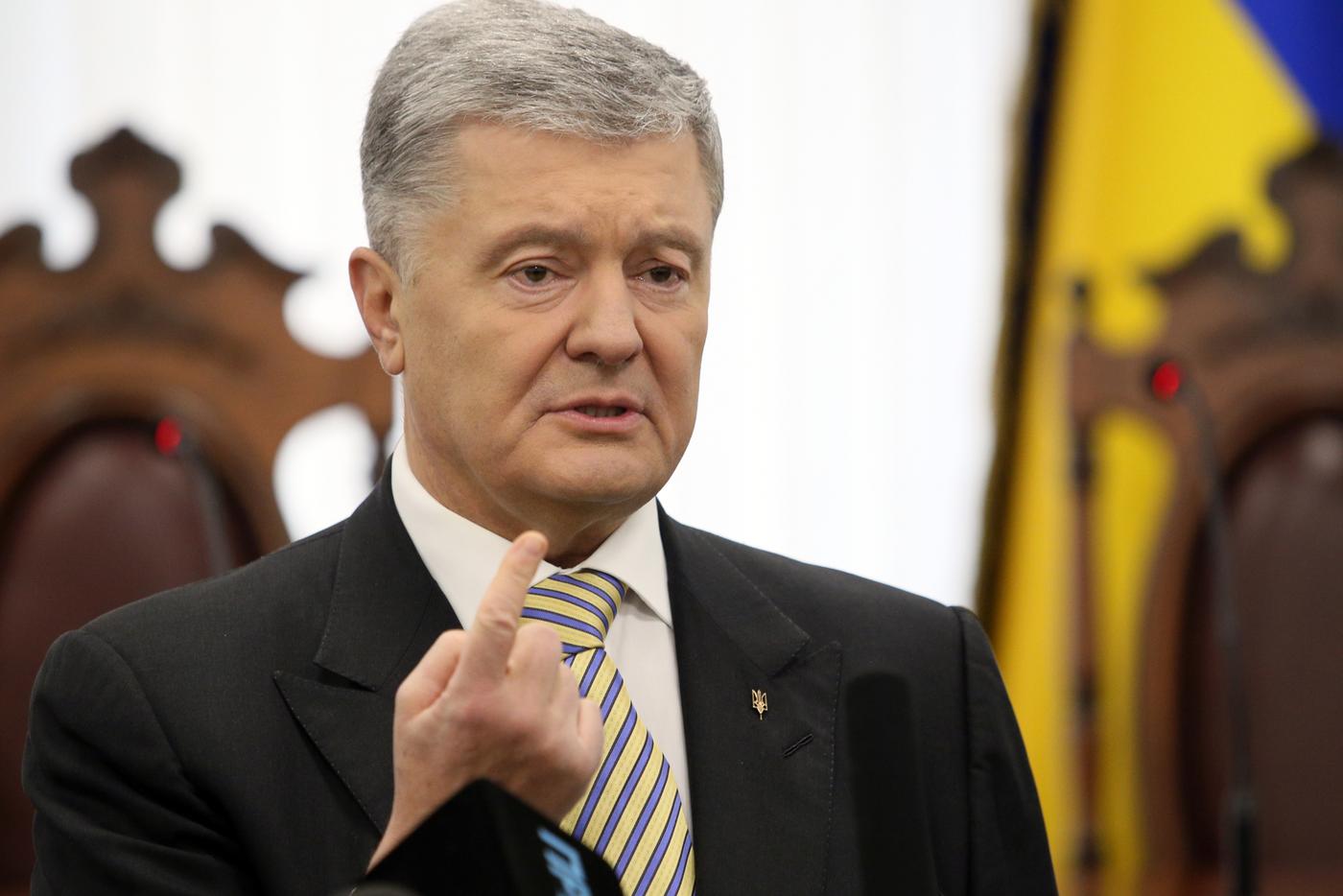 На Украине разгорается кризис: партия Порошенко требует отставки кабмина