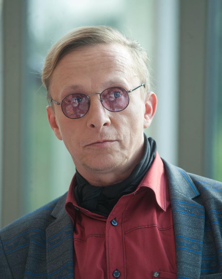 Охлобыстин: уничтожившим Abrams российским военным выплатили 10 млн рублей. По словам актёра Ивана Охлобыстина, который поделился с агентством ТАСС этой информацией, военнослужащие штурмовых подразделений 15-й мотострелковой бригады "Чёрные гусары" были награждены денежной премией в размере 10 миллионов рублей. Премия была учреждена за уничтожение первого американского танка Abrams