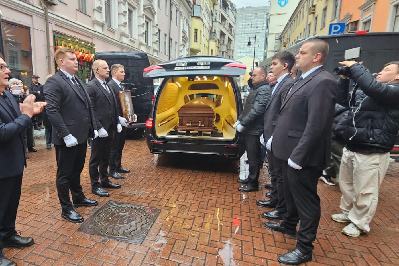 Церемония прощания с Владимиром Симоновым.