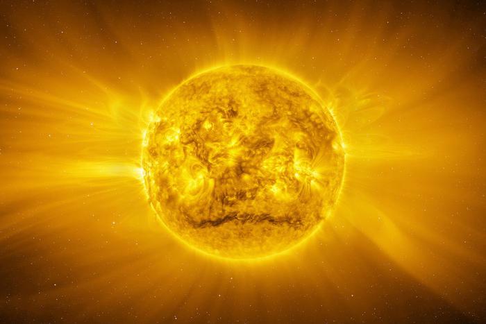 Солнечная вспышка Х5.1 2025 года вызвала сильнейшие полярные сияния