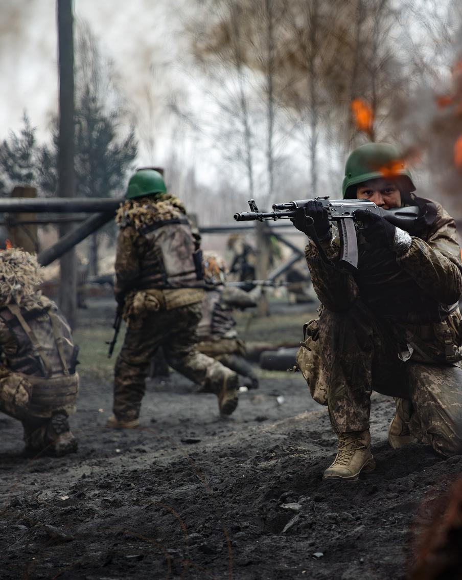 Солдат ВСУ в Купянске заставляют идти в контратаки за еду