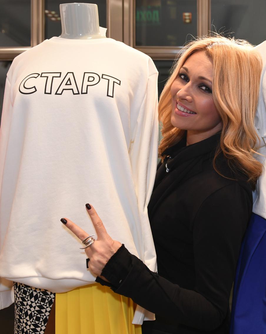 "Скоро будет новая свадьба": Анжелика Агурбаш рассказала Metro о скрываемом женихе и отношениях с детьми от прежних браков