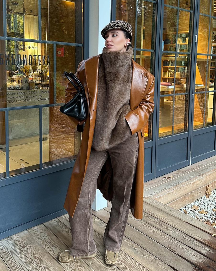 Манишка из меха – хит осенне-зимнего сезона.