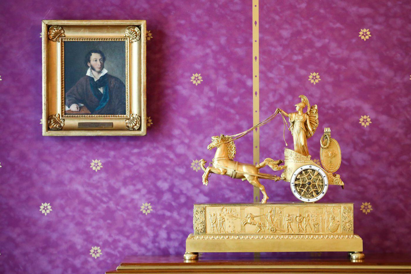 В мемориальной квартире Пушкина.