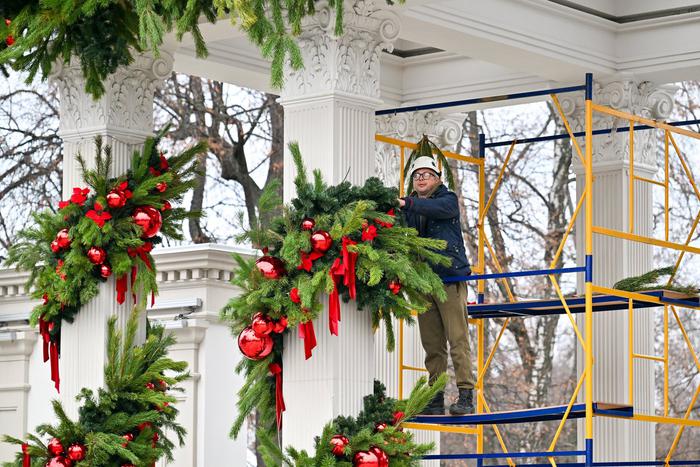 Собянин: Завершается второй этап комплексного благоустройства парка "Сокольники"