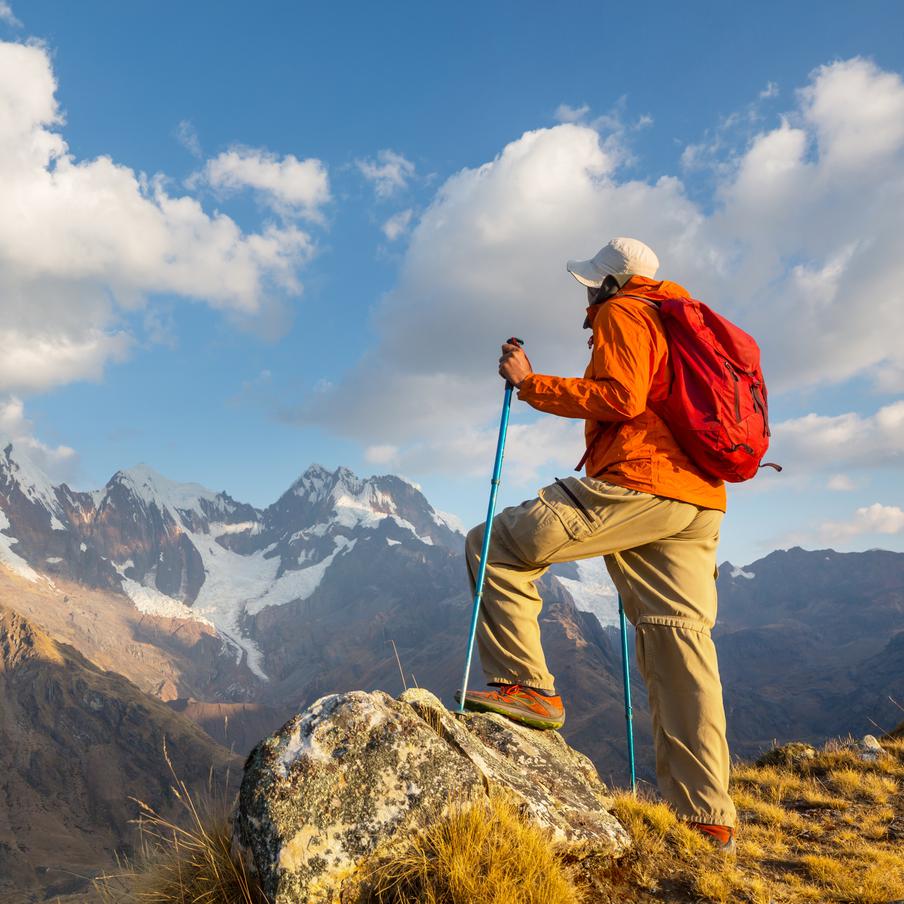 Житель Саратова застрял без денег в Перу во время кругосветного путешествия. Планировавший совершить кругосветное путешествие саратовец застрял на территории Перу. Это произошло из-за резко закончившегося у россиянина финансирования и отсутствия у него накоплений