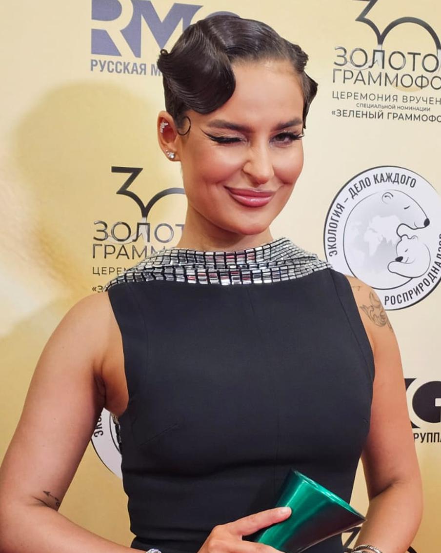 Seville на церемонии вручения эконаграды "Зеленый граммофон"