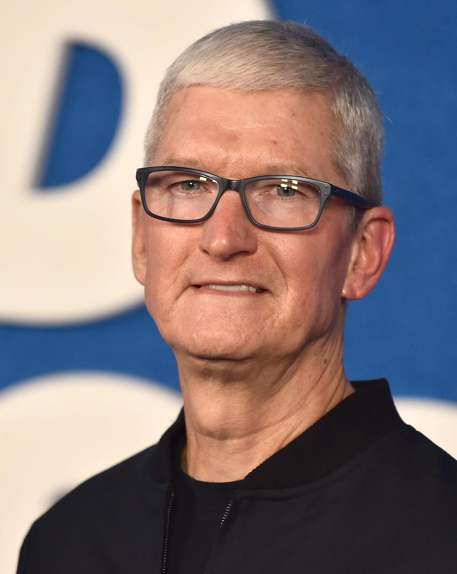 В компании Apple готовятся к уходу Тима Кука с поста генерального директора. Генеральный директор компании Apple Тим Кук может в ближайшее время покинуть свой пост. В корпорации уже готовят возможного сменщика гендиректору