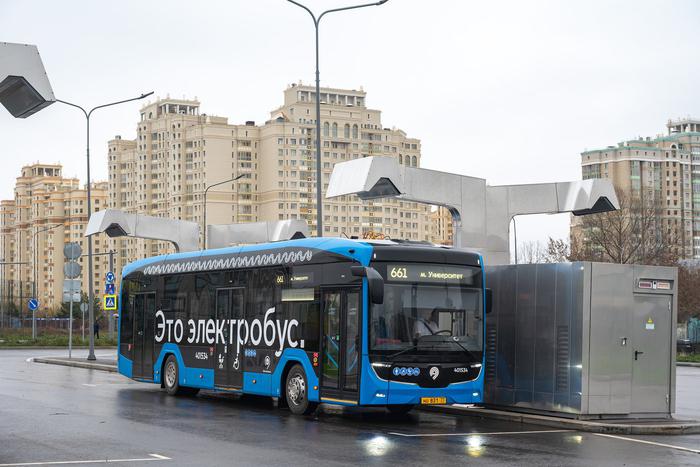 На западе столицы заработала новая разворотная площадка для электробусов у кластера "Ломоносов"