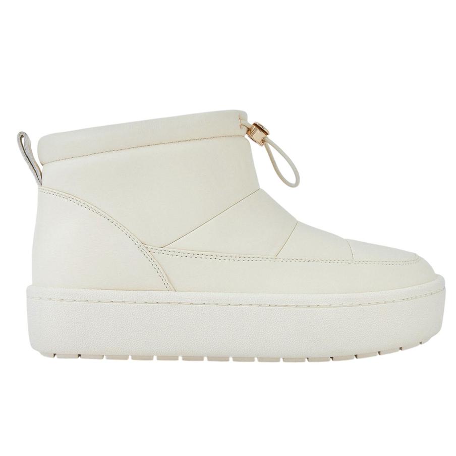 Утепленные полусапоги из кожи Charuel (14 990 ₽)