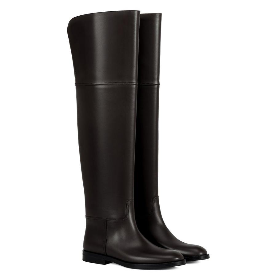 Ботфорты из кожи Ekonika (29 990 ₽)