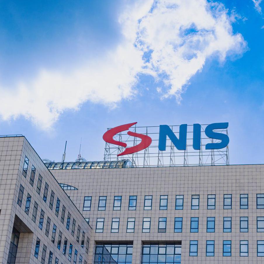 Американские власти назвали условия снятия санкций с "Нефтяной индустрии Сербии". Вашингтон потребовал от российской стороны продать свою часть собственности в "Нефтяной индустрии Сербии". После этого с компании будут сняты принятые ранее санкции США