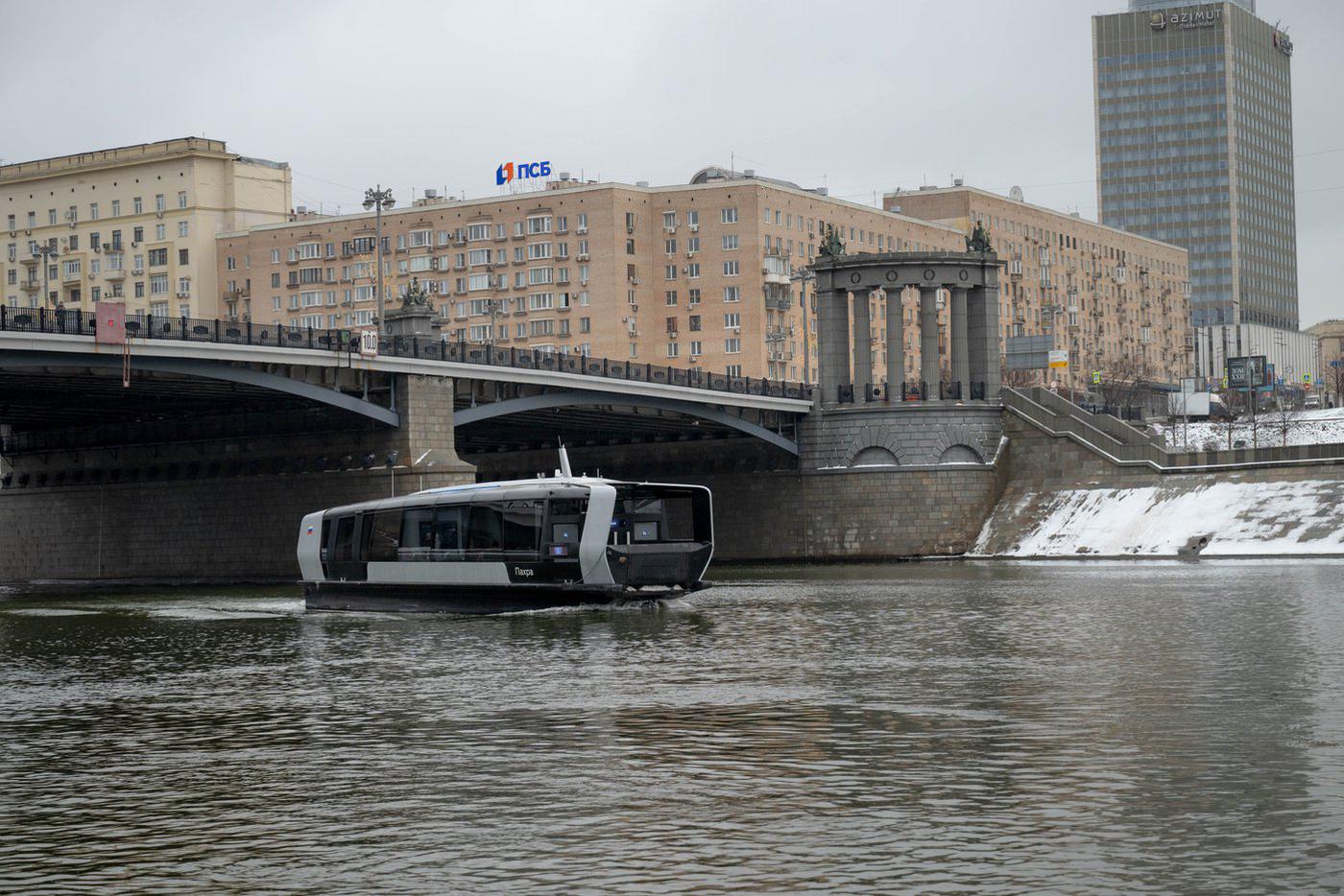За время речной навигации на электросудах совершили более 1 миллиона поездок