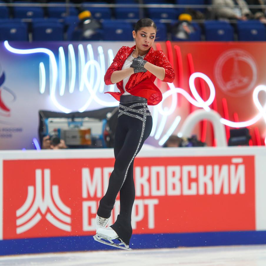 Фигуристка Аделия Петросян победила на четвёртом этапе Гран-при России в Москве. Российская фигуристка Аделия Петросян одержала новую победу, доказав, что в стране она по-прежнему номер один в женском одиночном катании