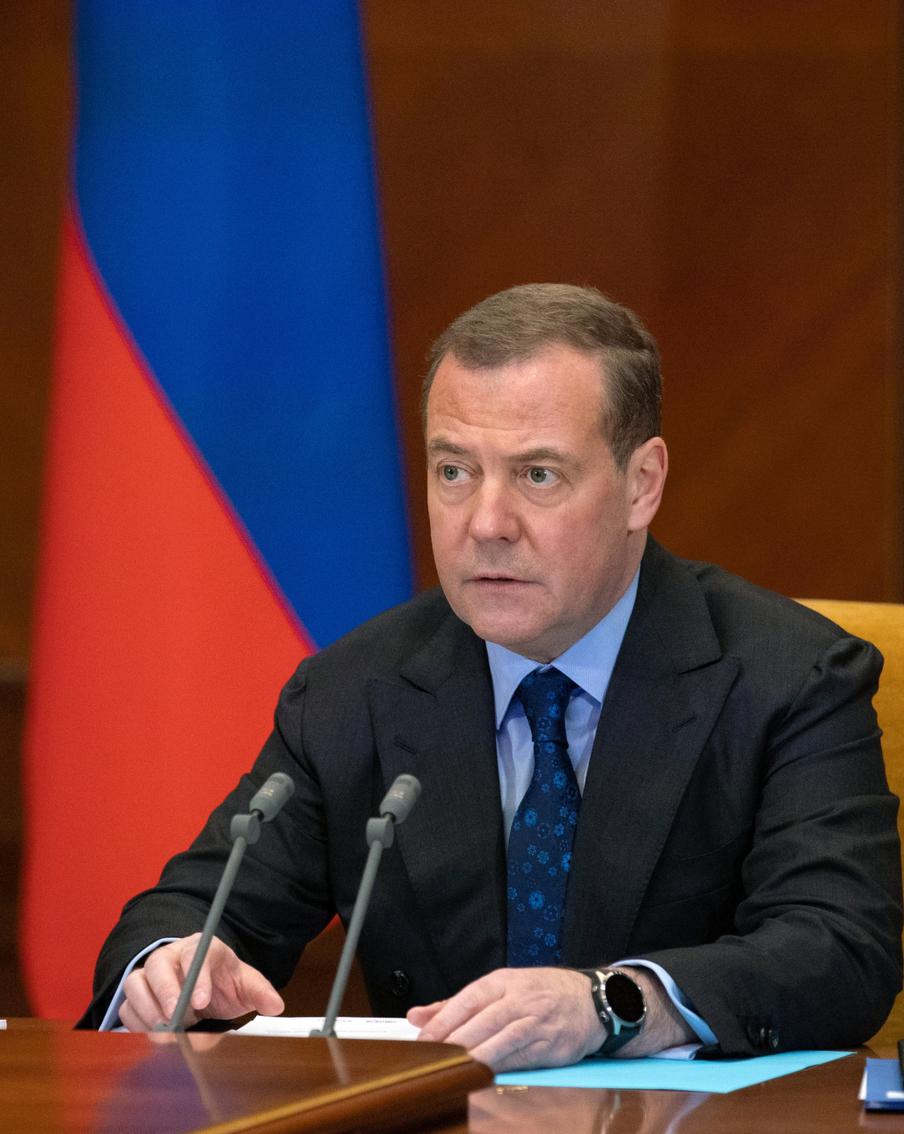 Медведев заявил о сроках окончания спецоперации, российская ПВО за неделю сбила 848 дронов Украины: хроника очередных событий украинского кризиса