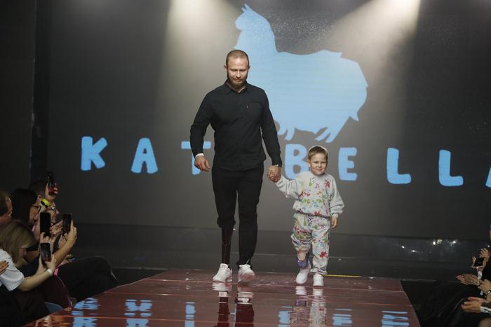 Дети на протезах показали безграничные возможности