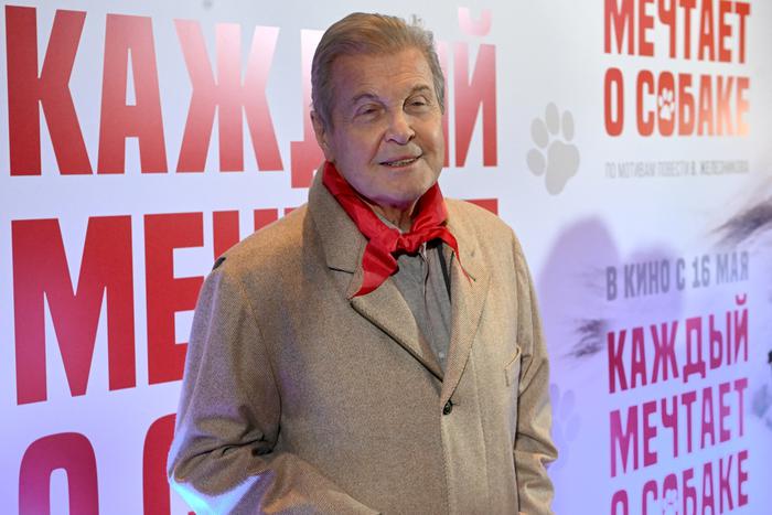 "Бегать уже тяжело": 83-летний Лев Лещенко рассказал Metro о своём состоянии