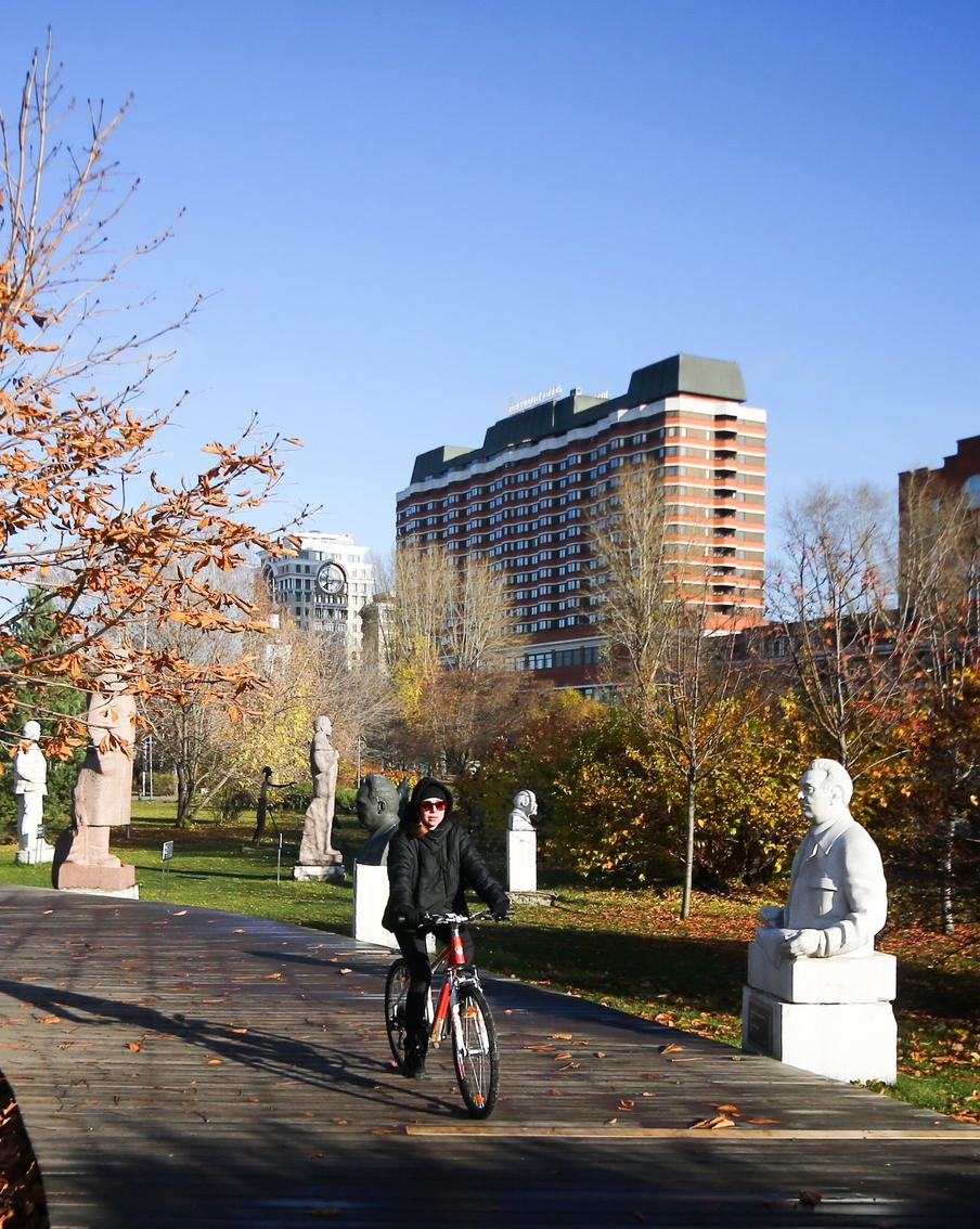 Представитель Парка Горького рассказал о состоянии части скульптур в Музеоне