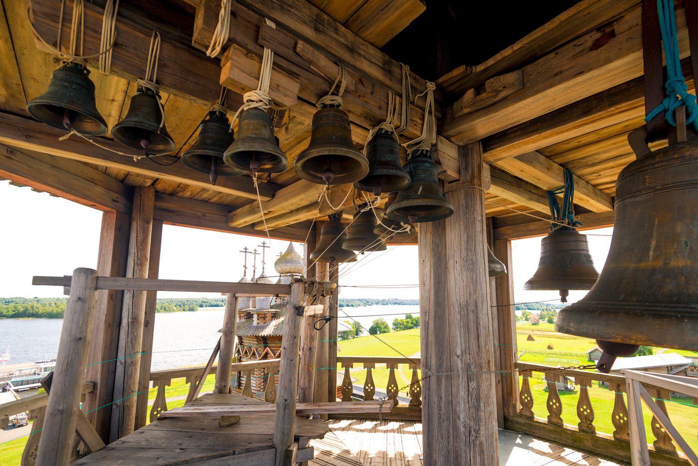 В Петербурге православным храмам и мечетям разрешат нарушать тишину по утрам