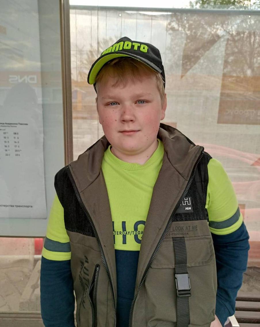 Мишу очень волнует военная тема.