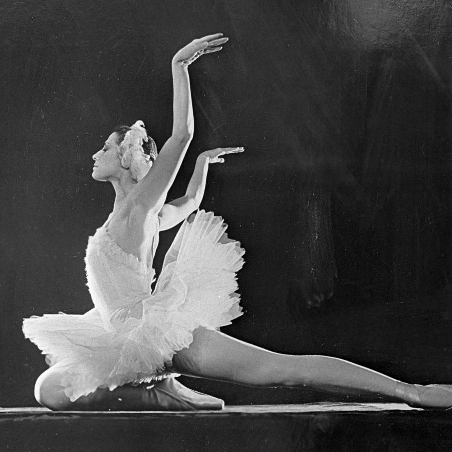 Майя Плисецкая в балете "Лебединое озеро", 1964 год.