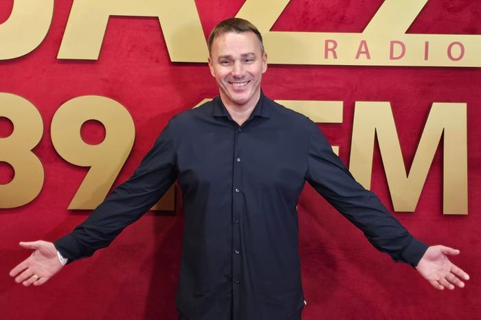 "Звездой себя я никогда не считал": Кирилл Андреев из "Иванушек" – о судьбе сына и склонностях внучки