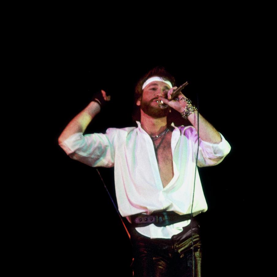 Следствие уточнило детали выстрела, приведшего к гибели Игоря Талькова. Обновлённые материалы экспертиз раскрывают параметры выстрела, тип оружия и обстоятельства конфликта, позволившие установить механизм события, приведшего к смерти артиста