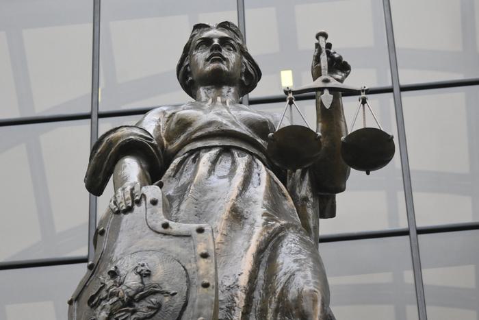 Верховный суд РФ рассмотрит дело выжившего после дрейфа Пичугина