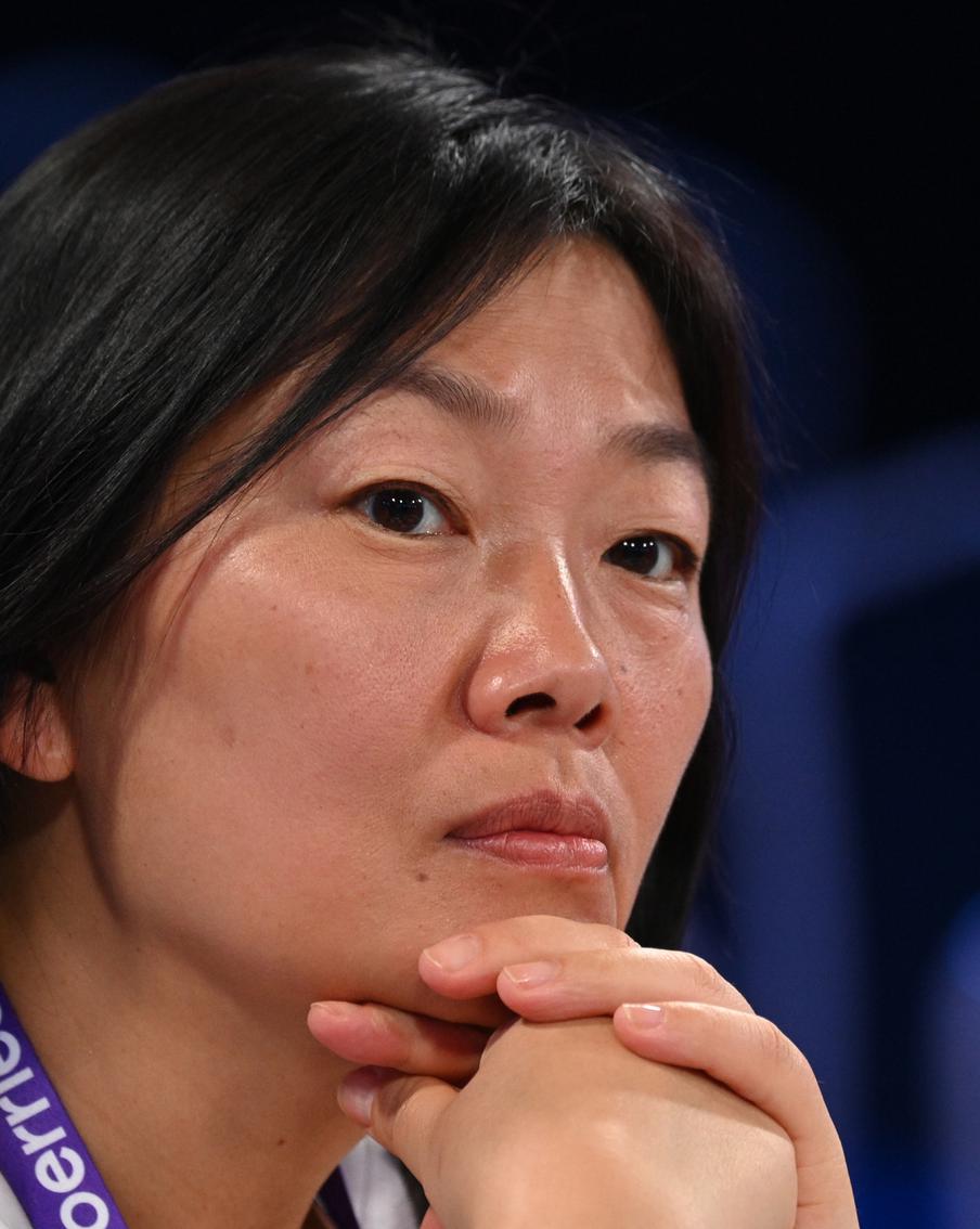 Глава Wildberries назвала запрет скидок циничным ударом по конкурентам. Основательница WB Татьяна Ким резко отреагировала на предложения банков запретить маркетплейсам предоставлять скидки при оплате картами их учреждений. По её словам, такие меры приведут к росту цен и ущемлению миллионов потребителей