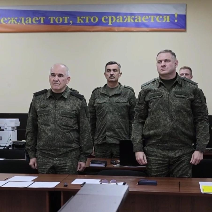 Сергей Медведев возглавил группировку войск "Юг" армии России. Президент России Владимир Путин утвердил генерал-лейтенанта Сергея Медведева новым командующим "Южной" группировкой войск. Ранее он занимал должность начальника штаба этой группировки