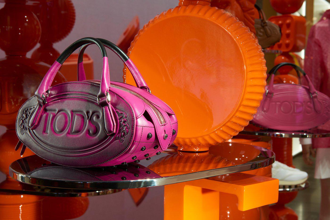 Минимум 6 месяцев бренд не имеет права размещать рекламу.