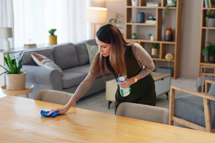 Чистота и энергия: пошаговая подготовка дома к зиме от эксперта