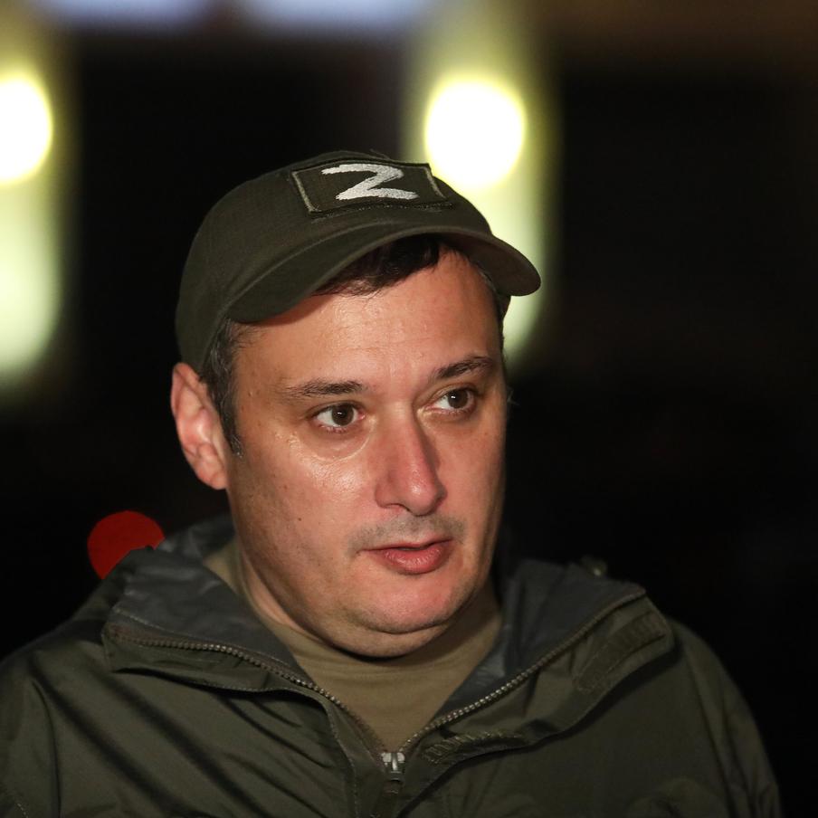 Около 3 тысяч жителей Курской области остались без света после атаки ВСУ. В Рыльске Курской области из-за атаки украинских беспилотников без электроснабжения остались около 3 тысяч жителей. Отмечается, что удары ВСУ пришлись на две котельные