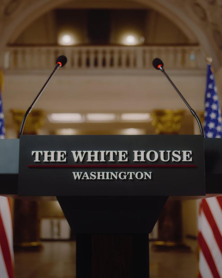 Генерал Дрисколл заявил властям Евросоюза о неготовности США к компромиссам. Министр армии США Дэниел Дрисколл в ходе встречи с европейскими послами сообщил им, что Вашингтон не пойдёт на компромиссы в вопросе мирного урегулирования конфликта на Украине