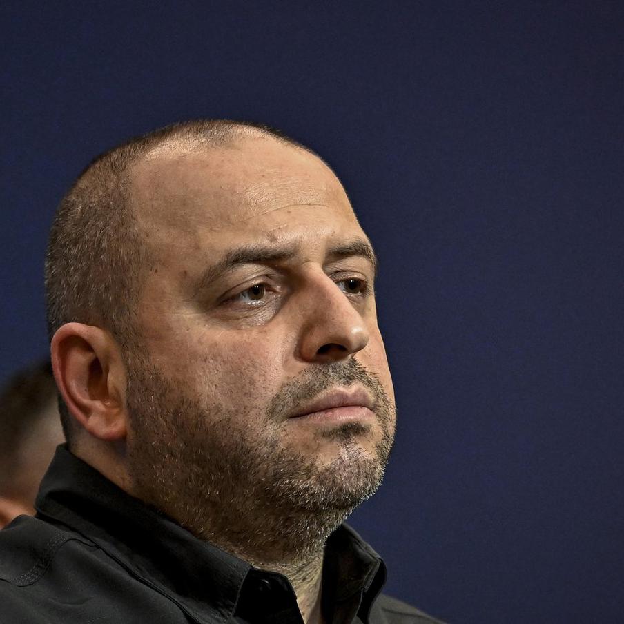 На Украине опровергли место проведения переговоров с США по мирному плану. Глава Совета национальной безопасности Украины Рустем Умеров удалил упоминание Швейцарии в качестве места проведения встречи представителей Киева и Вашингтона