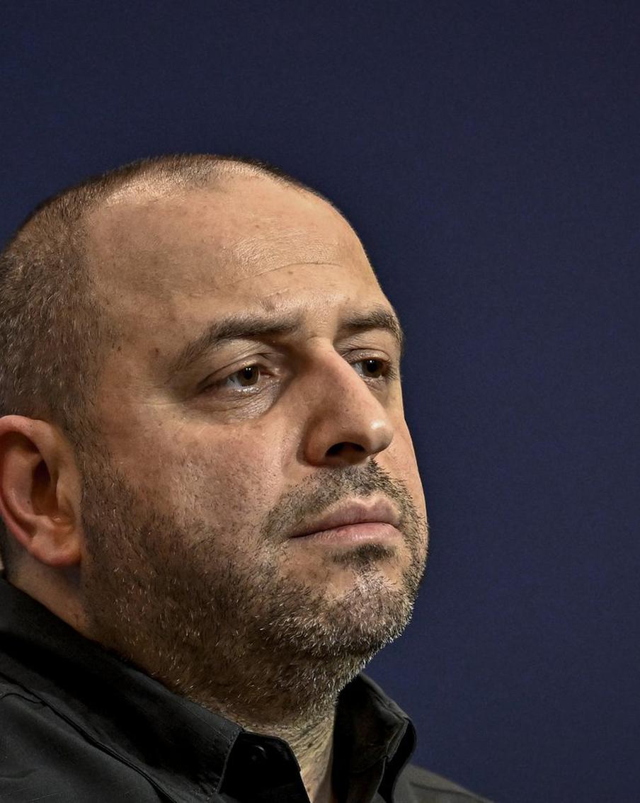 На Украине опровергли место проведения переговоров с США по мирному плану. Глава Совета национальной безопасности Украины Рустем Умеров удалил упоминание Швейцарии в качестве места проведения встречи представителей Киева и Вашингтона