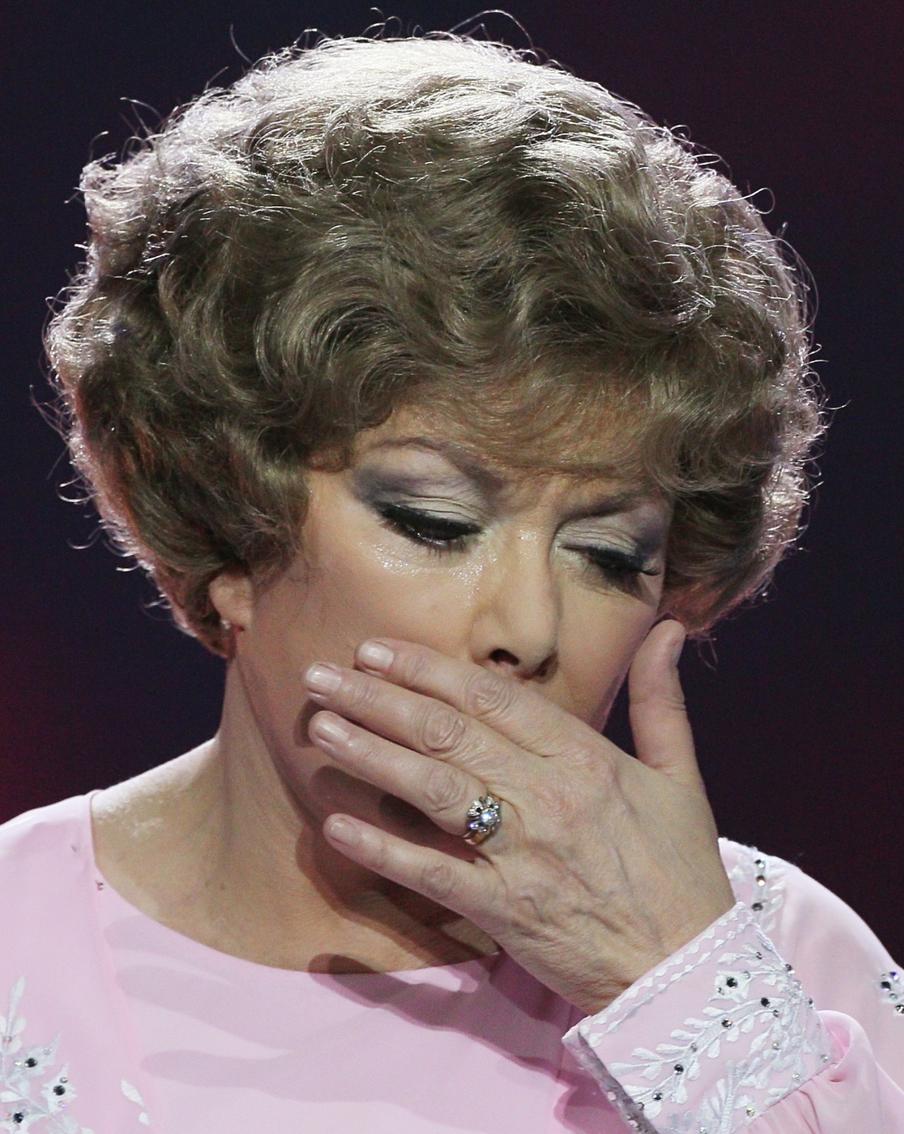 Чем больна 88-летняя Эдита Пьеха: певица отказалась от гастролей