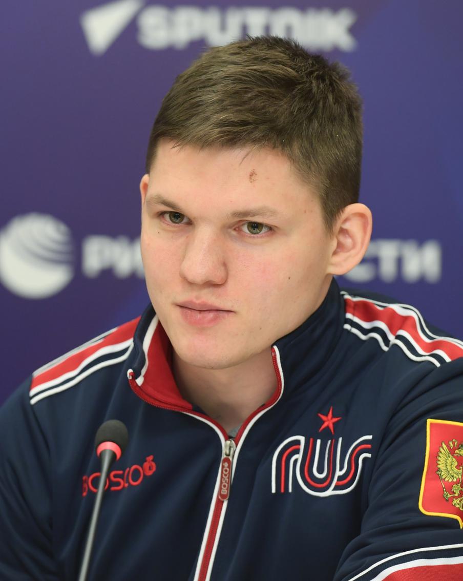 Трёхкратный чемпион мира по санному спорту Роман Репилов задержан в Красноярске по подозрению в мошенничестве